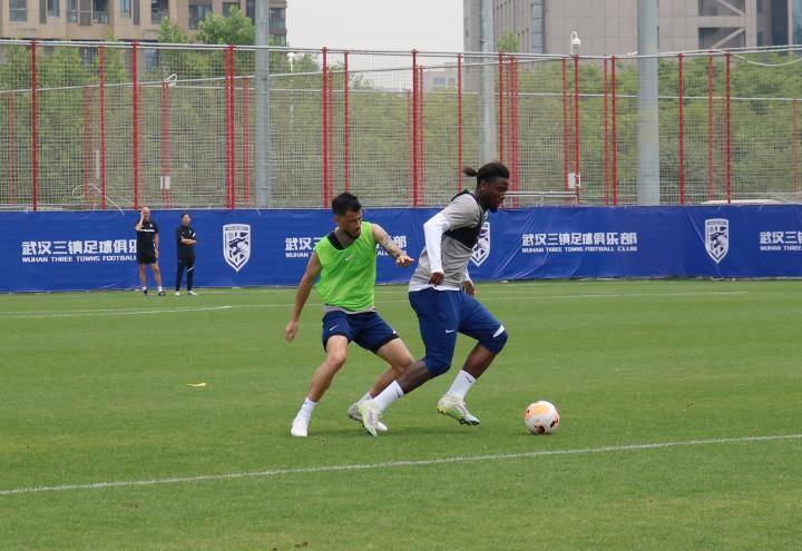 三顾茅庐时间地点人物事件 三顾茅庐时间地点人物事件