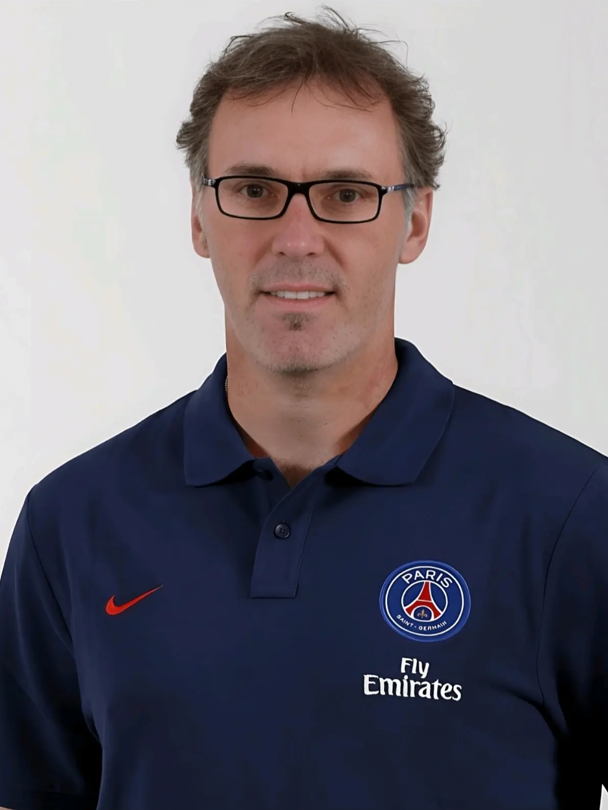 转会期巴黎圣日耳曼备战法国杯,调整名单细节曝光,赛场秩序良好,更衣室氛围转暖的简单介绍 转会期巴黎圣日耳曼备战法国杯,调整名单细节曝光,赛场秩序良好,更衣室氛围转暖的简单介绍