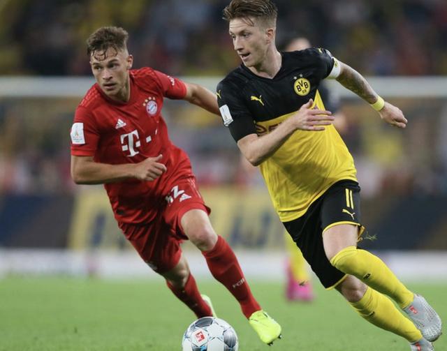 关于武汉三镇训练开放日，加时末段调整名单引欢呼，德国杯在即，更衣室氛围转暖的信息